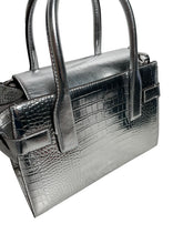 Cargar imagen en el visor de la galería, Bolsa De Mano Shoulder Bag Michael Kors Plateada 27x21x12 Cm Acabado De Los Herrajes Metal Color Plateado Correa De Hombro Plateado Diseño De La Tela Lisa- BGP