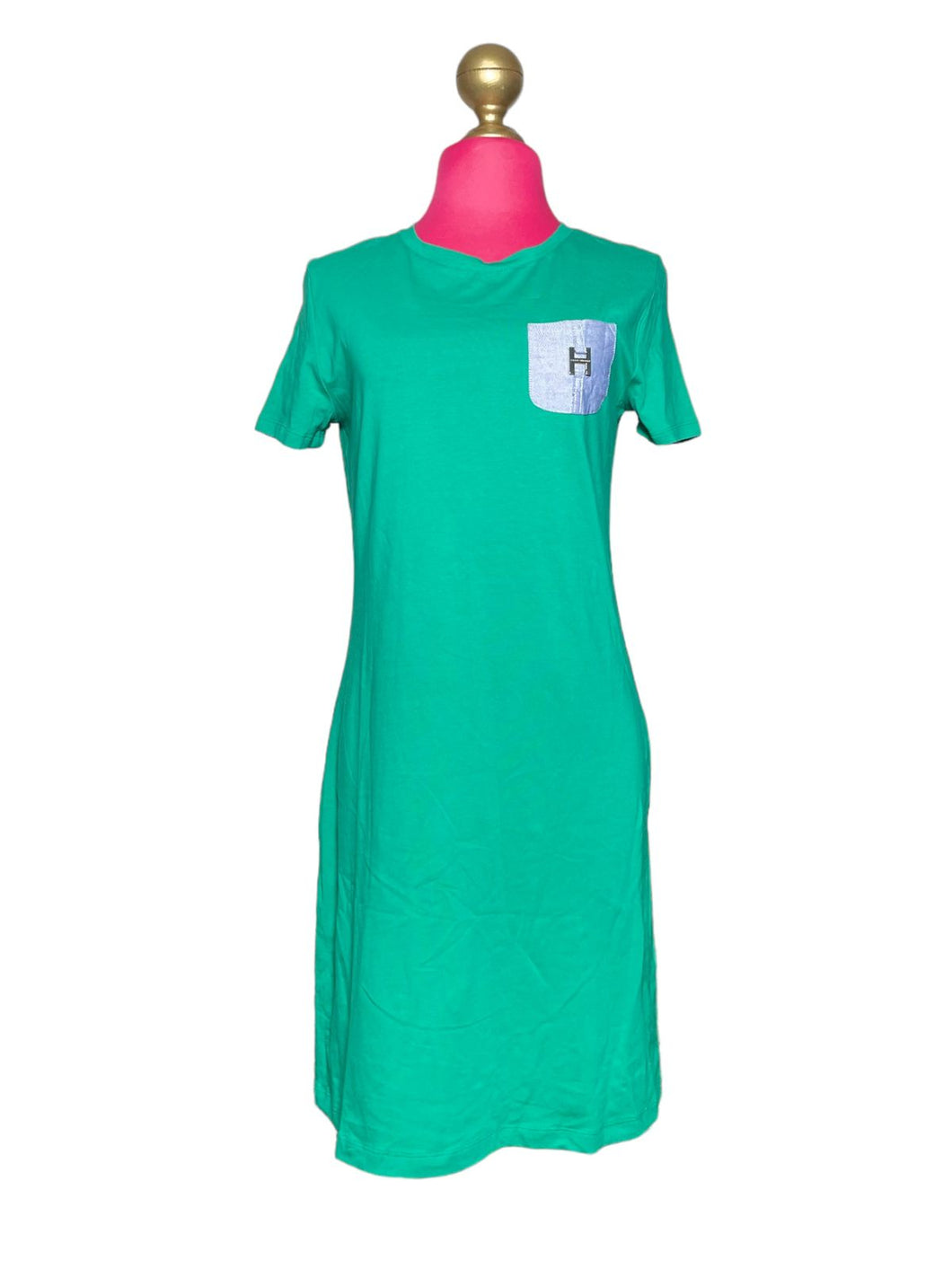 Estilo Clásico en Vestido color verde, marca Tommy Hilfiger, Talla M